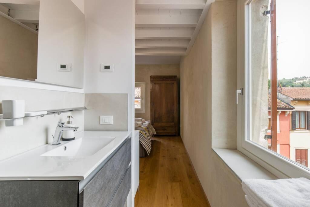 ヴェローナLuxury Design Apt With Amazing Viewアパートメント エクステリア 写真